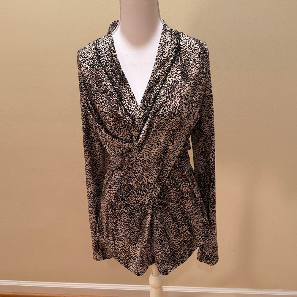 Elegant Women's Leopard Print Blouse